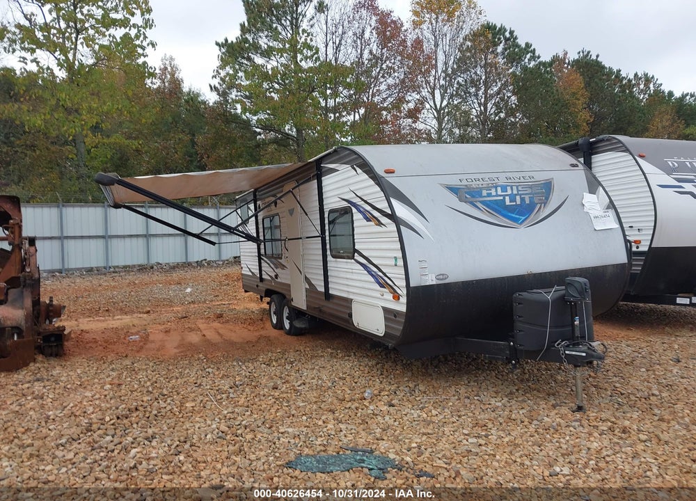 2017 SALEM BY FOREST RIVE CRUISE LITE SERIES M VIN: 4X4TSMB23H7412911
