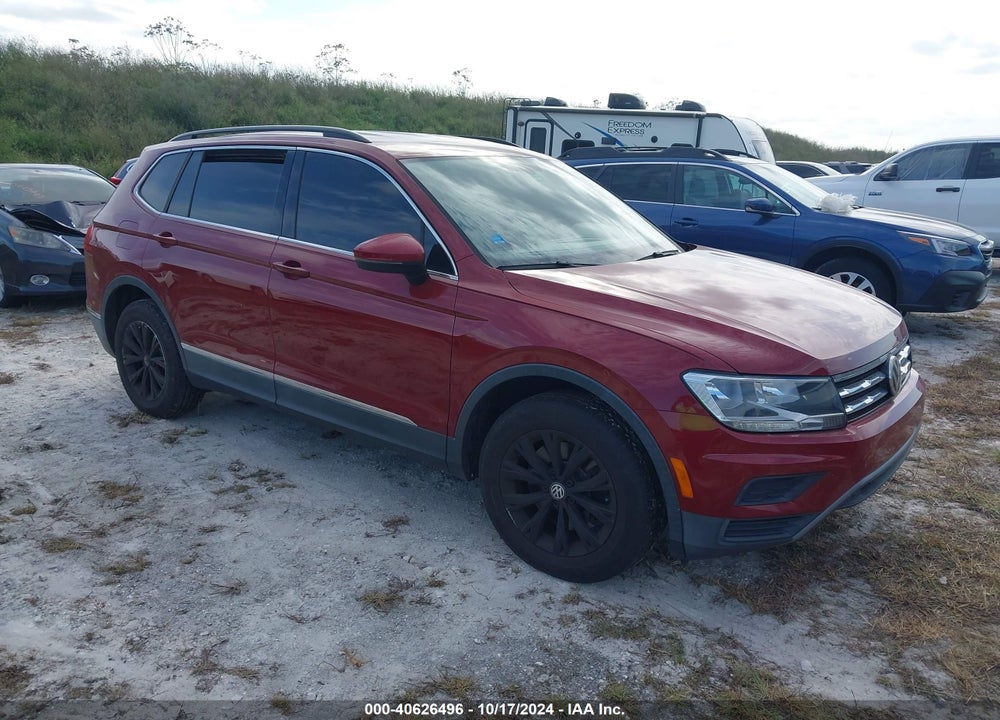 2018 VOLKSWAGEN TIGUAN 2.0T SE/2.0T SEL VIN: 3VV3B7AXXJM215817