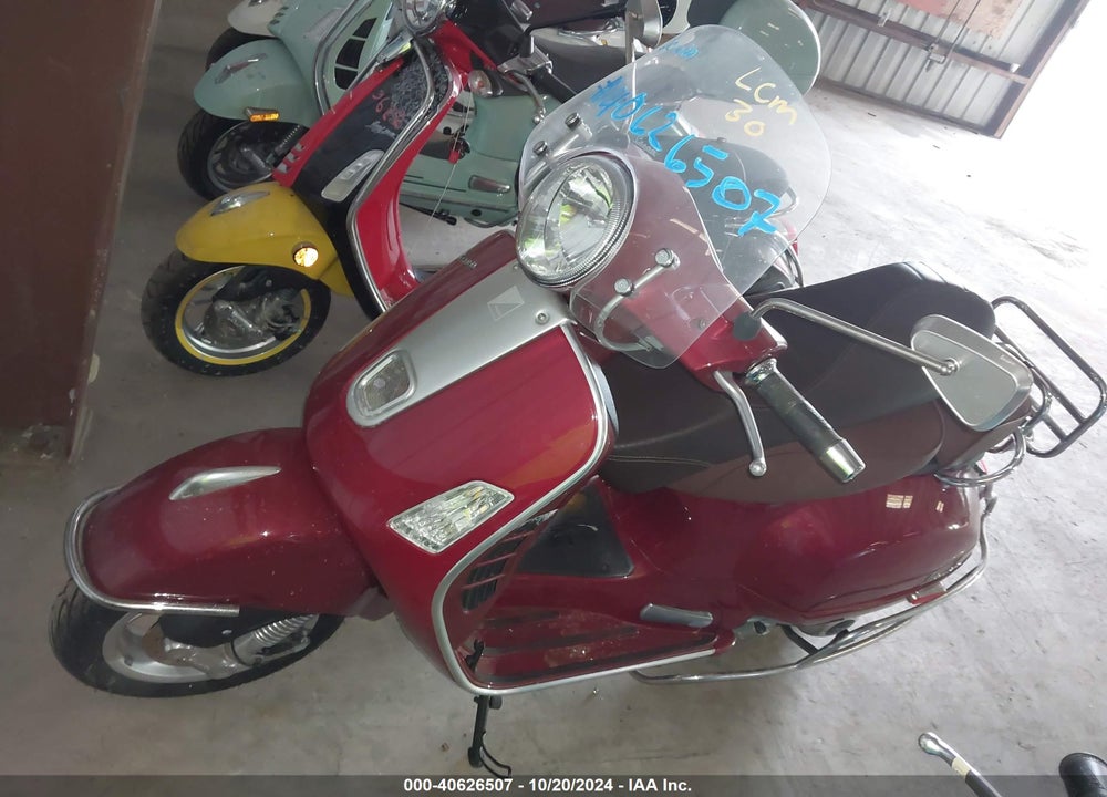 2018 VESPA GTS 300 SUPER 300 SUPER VIN: ZAPMA39L9J5300071