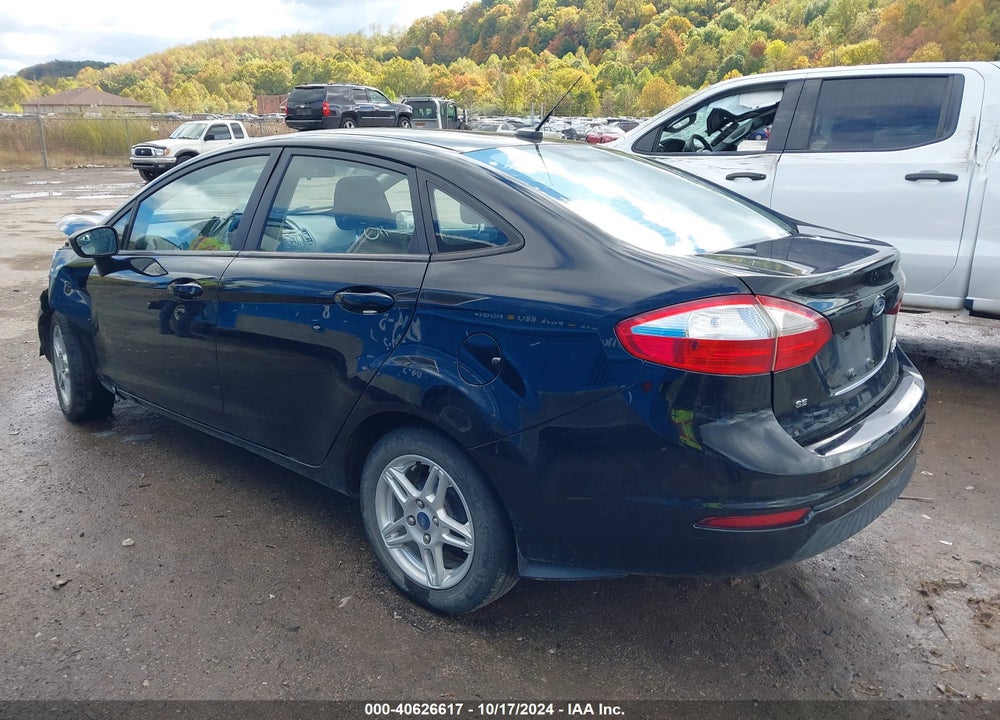 2018 FORD FIESTA VIN: 3FADP4BJ1JM130061