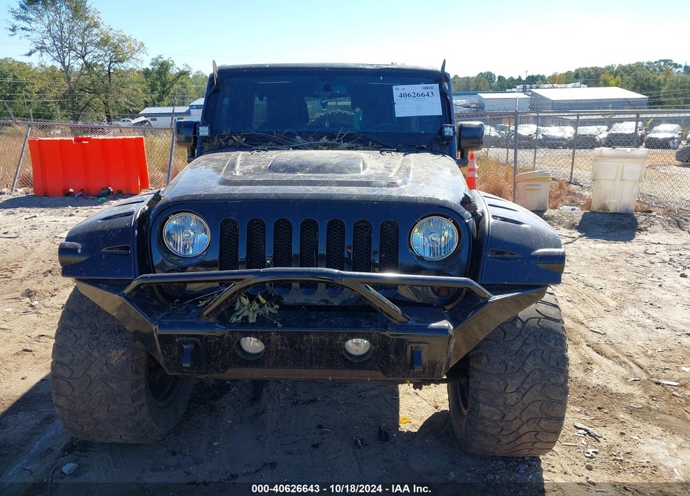 2013 JEEP WRANGLER UNLIMITED SAHARA VIN: 1C4BJWEG3DL592951