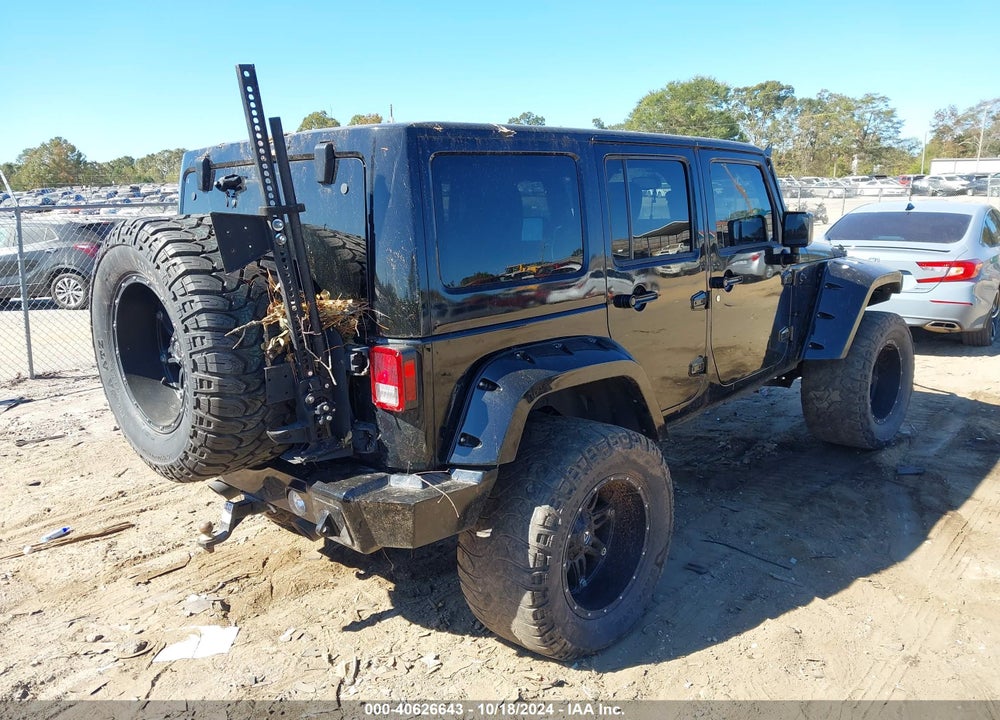 2013 JEEP WRANGLER UNLIMITED SAHARA VIN: 1C4BJWEG3DL592951