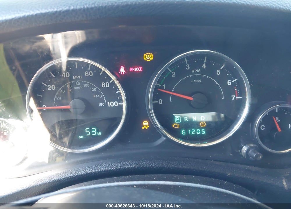 2013 JEEP WRANGLER UNLIMITED SAHARA VIN: 1C4BJWEG3DL592951