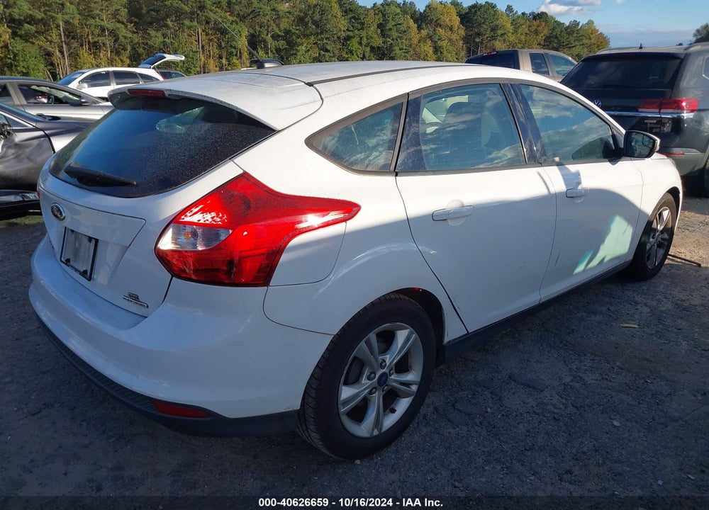 2014 FORD FOCUS SE VIN: 1FADP3K29EL458354