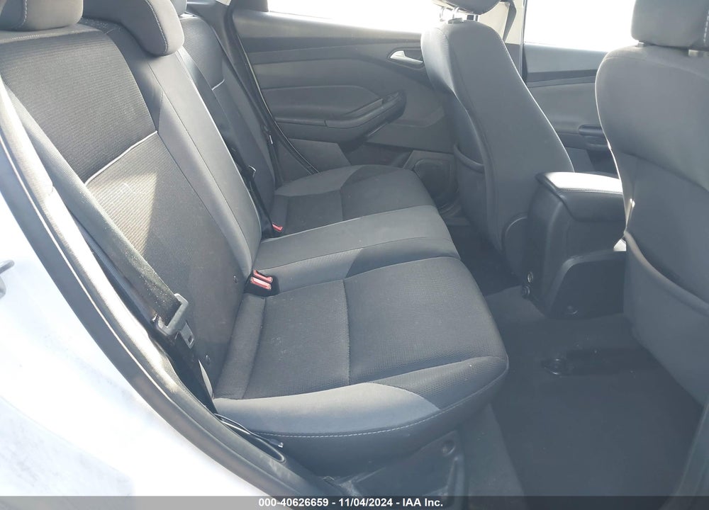 2014 FORD FOCUS SE VIN: 1FADP3K29EL458354