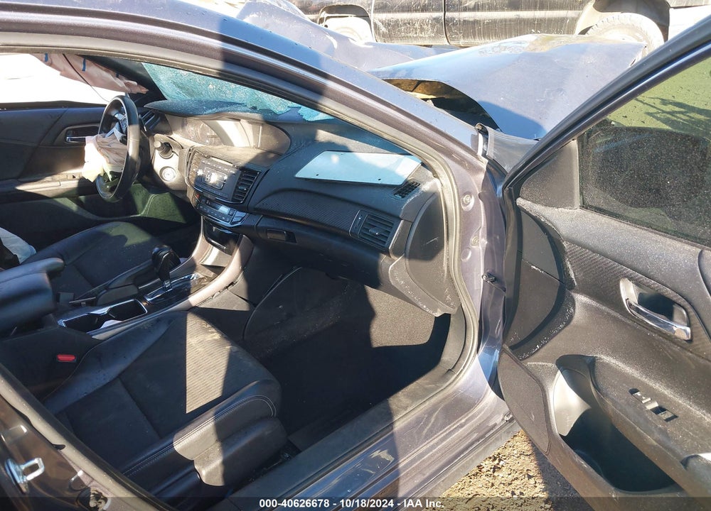 2017 HONDA ACCORD VIN: 1HGCR2F50HA239203