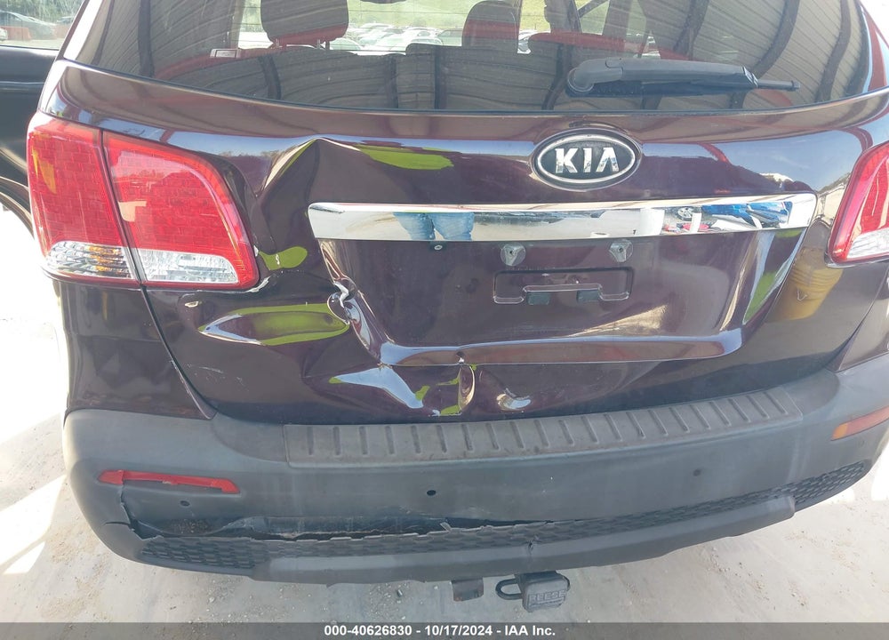 2011 KIA SORENTO LX V6 VIN: 5XYKT4A21BG119616