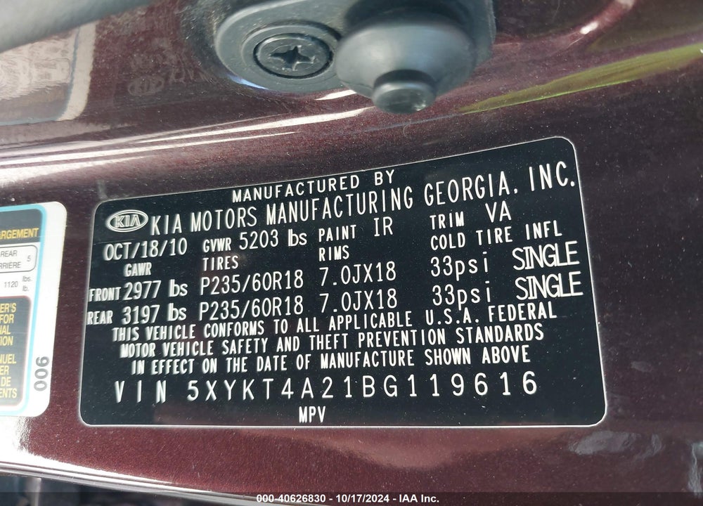 2011 KIA SORENTO LX V6 VIN: 5XYKT4A21BG119616