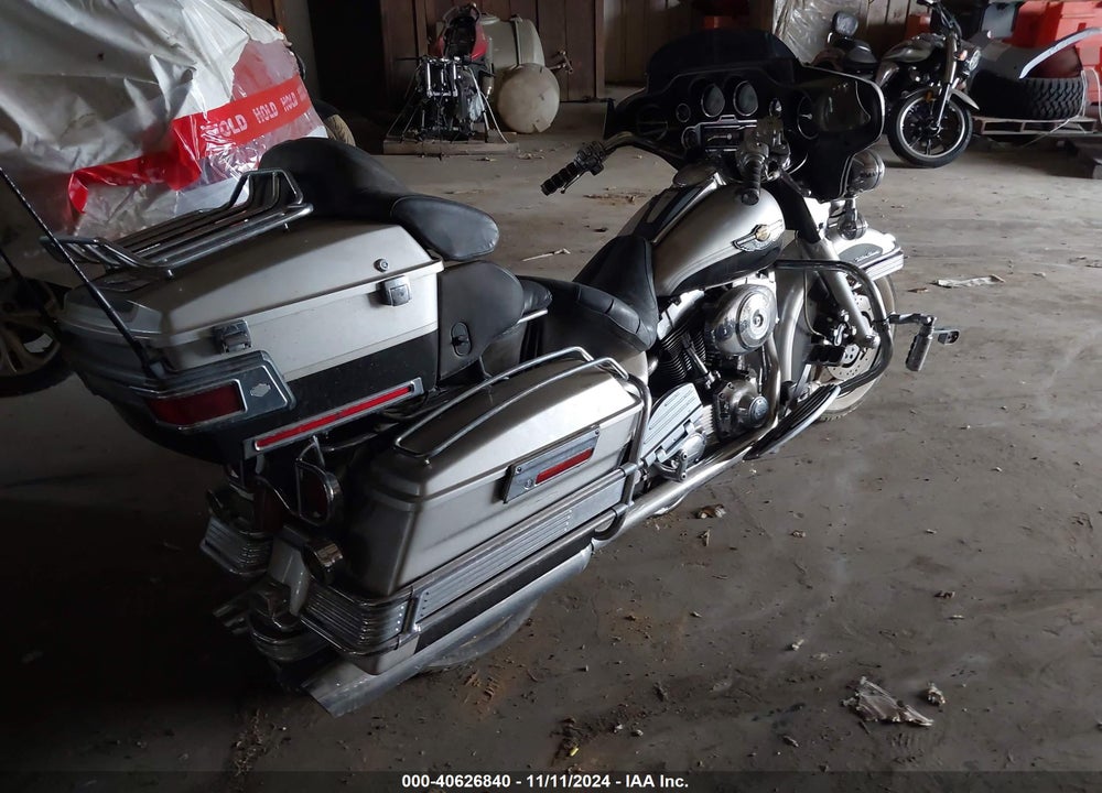 2003 HARLEY-DAVIDSON FLHTCUI ANNIVERSARY VIN: 1HD1FCW433Y625835