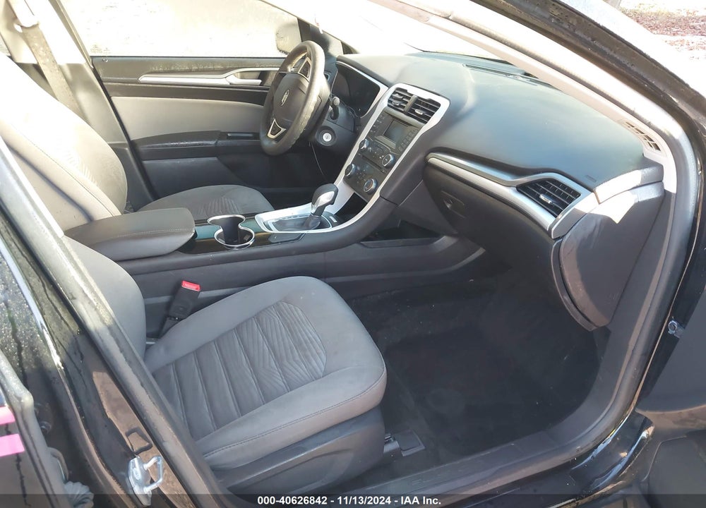 2016 FORD FUSION S VIN: 1FA6P0G74G5120492
