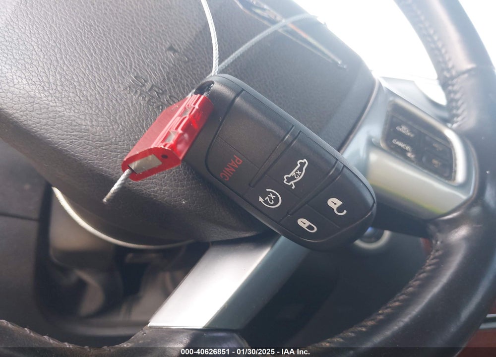 2012 CHRYSLER 300 VIN: 2C3CCACG4CH310112