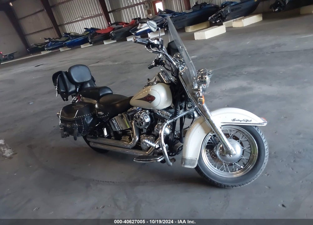 2001 HARLEY-DAVIDSON FLSTC VIN: 1HD1BJY161Y046421