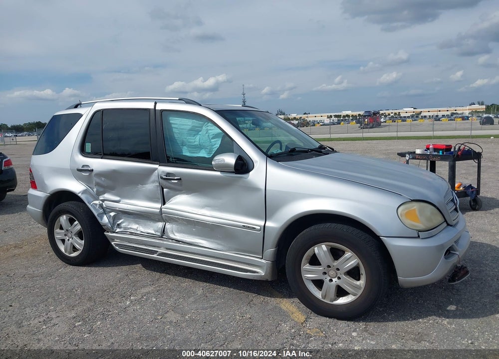 2005 MERCEDES-BENZ ML 350 4MATIC VIN: 4JGAB57E05A523352