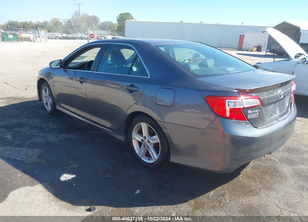 2014 TOYOTA CAMRY SE VIN: 4T1BF1FK7EU331465