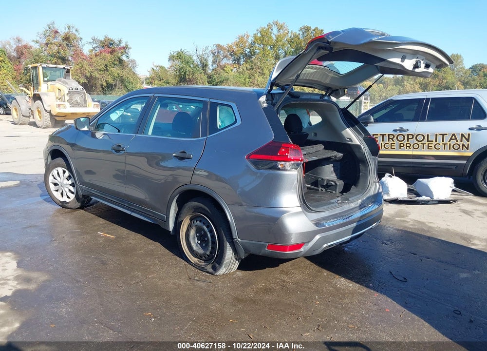 2018 NISSAN ROGUE S VIN: 5N1AT2MV8JC751842