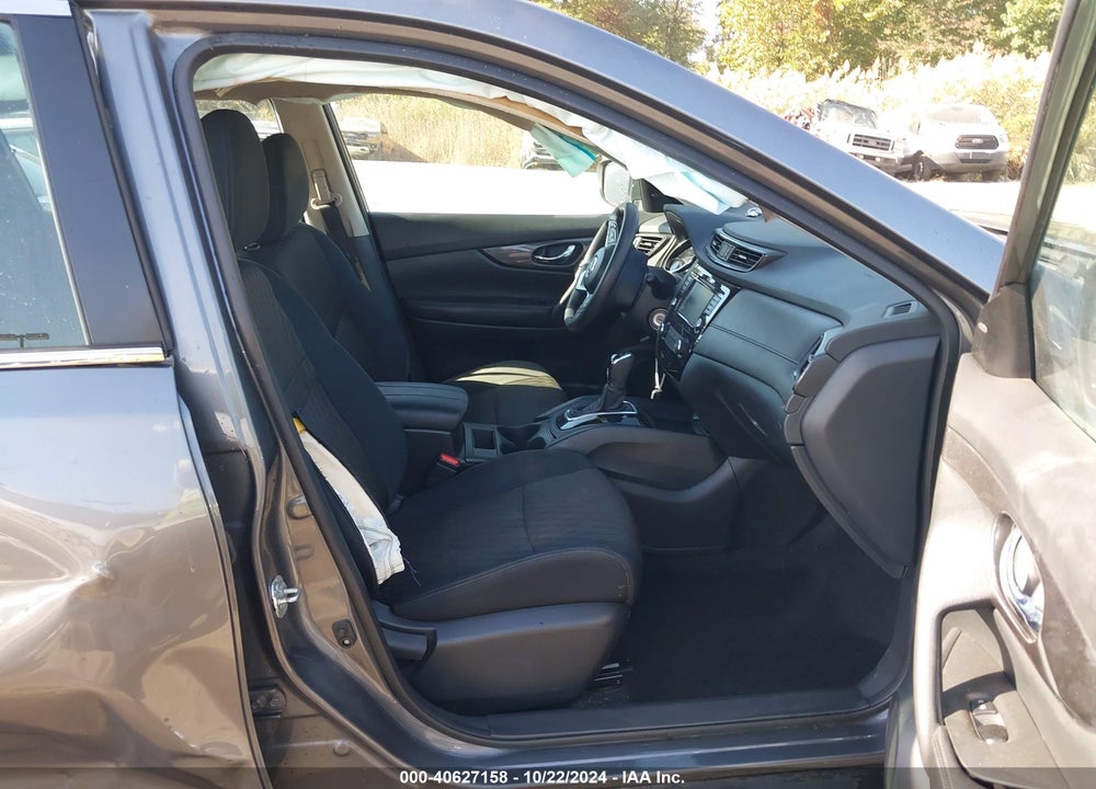 2018 NISSAN ROGUE S VIN: 5N1AT2MV8JC751842