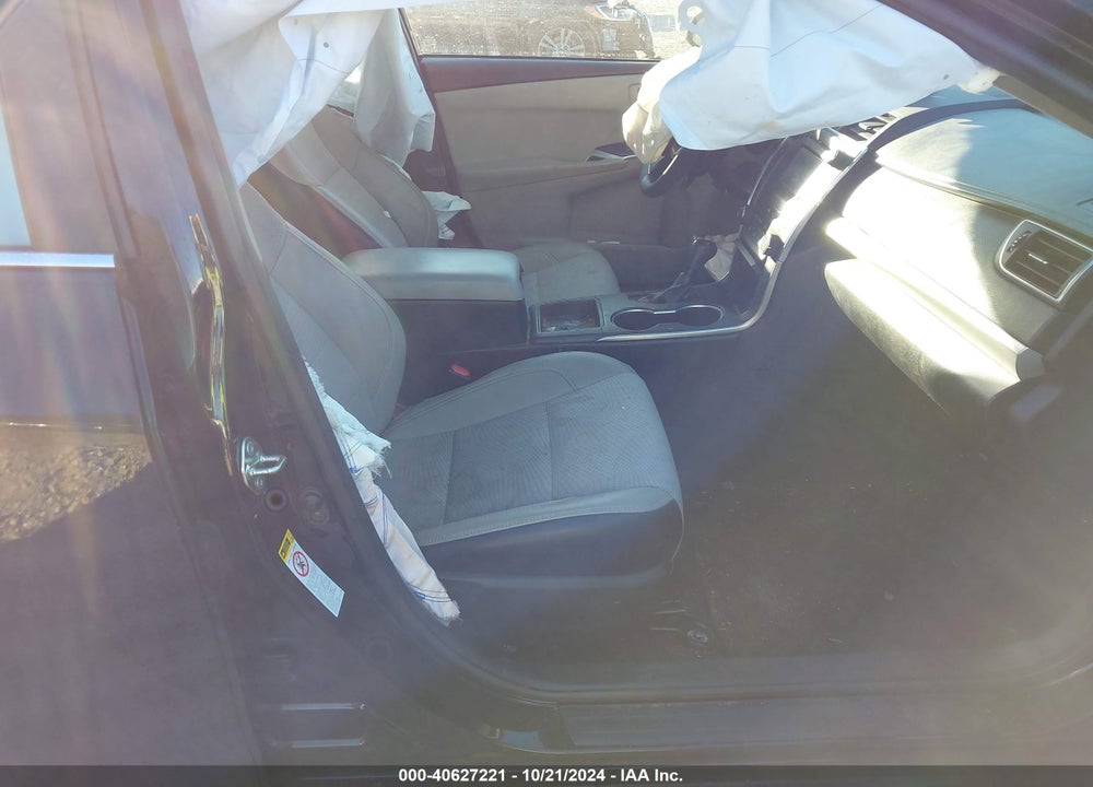 2017 TOYOTA CAMRY SE VIN: 4T1BF1FK3HU686394
