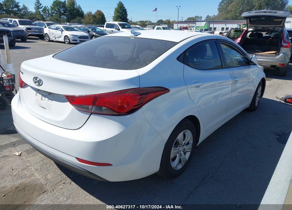 2016 HYUNDAI ELANTRA SE VIN: 5NPDH4AE3GH671607