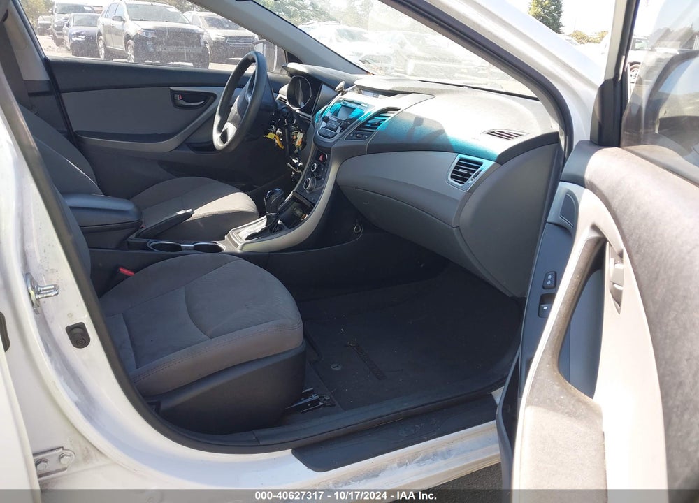 2016 HYUNDAI ELANTRA SE VIN: 5NPDH4AE3GH671607