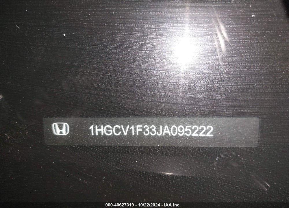 2018 HONDA ACCORD VIN: 1HGCV1F33JA095222