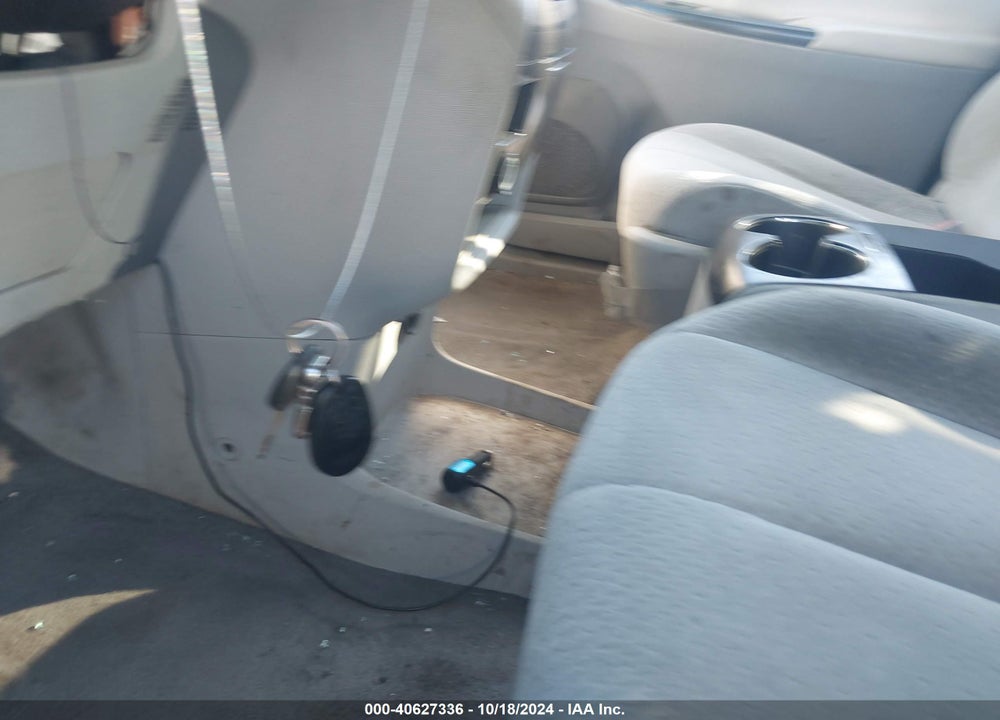 2011 TOYOTA SIENNA LE V6 VIN: 5TDKK3DC5BS033066