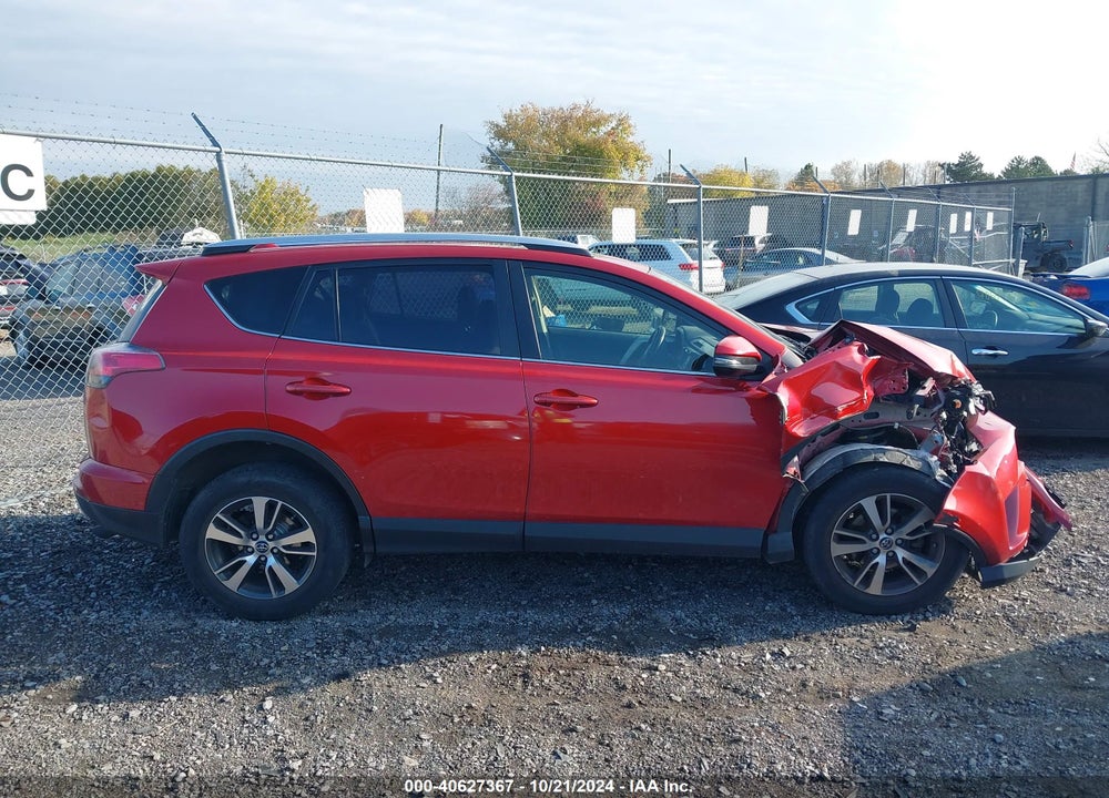 2016 TOYOTA RAV4 XLE VIN: JTMRFREV7GJ095014
