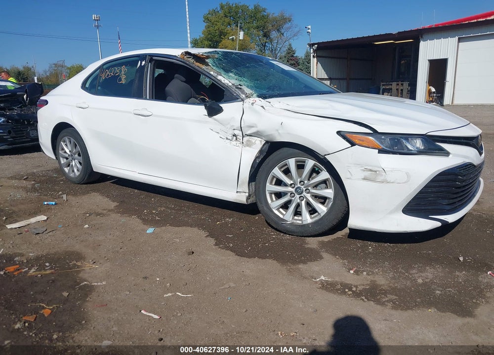2020 TOYOTA CAMRY LE VIN: 4T1C11AK5LU355903