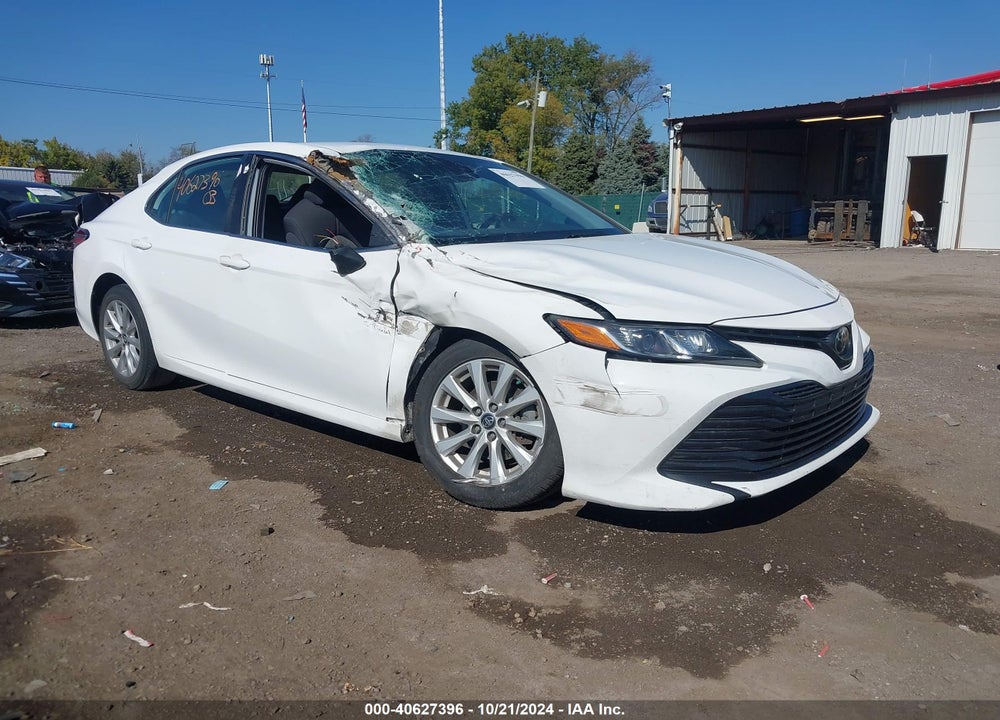 2020 TOYOTA CAMRY LE VIN: 4T1C11AK5LU355903