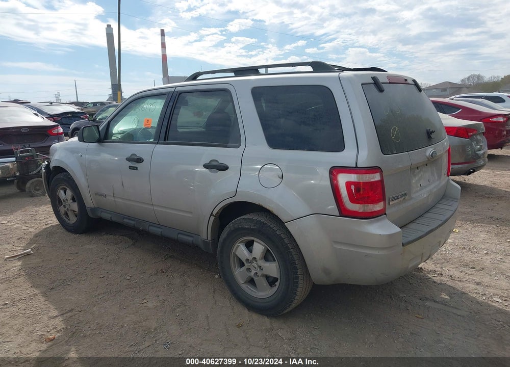 2008 FORD ESCAPE XLT VIN: 1FMCU93138KD32195