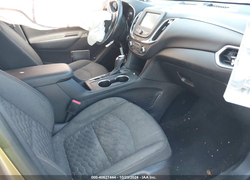 2018 CHEVROLET EQUINOX LT VIN: 2GNAXKEX1J6227814