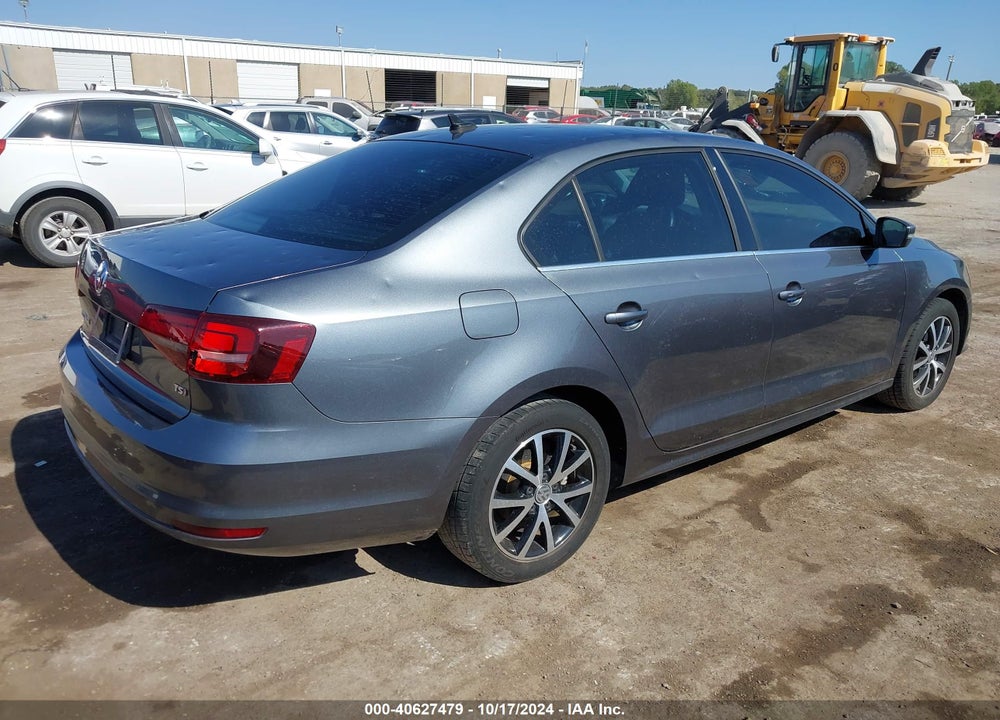 2018 VOLKSWAGEN JETTA 1.4T SE/1.4T WOLFSBURG EDITION VIN: 3VWDB7AJ8JM233261