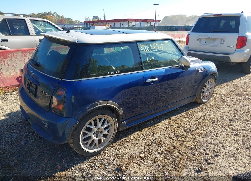 2003 MINI COOPER S VIN: WMWRE33473TD63083