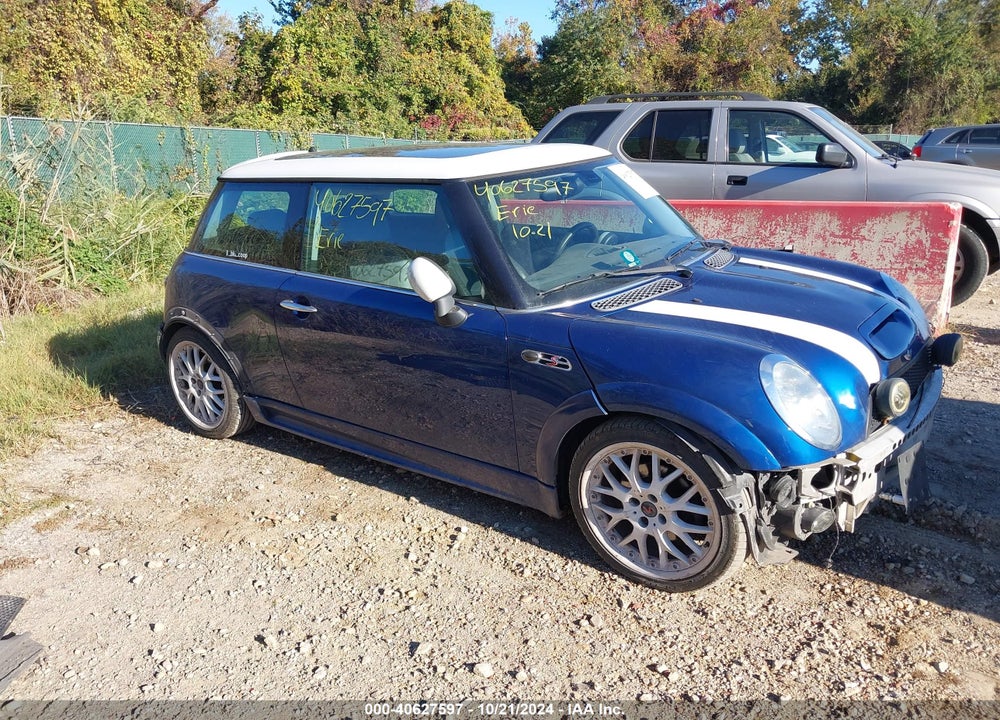 2003 MINI COOPER S VIN: WMWRE33473TD63083