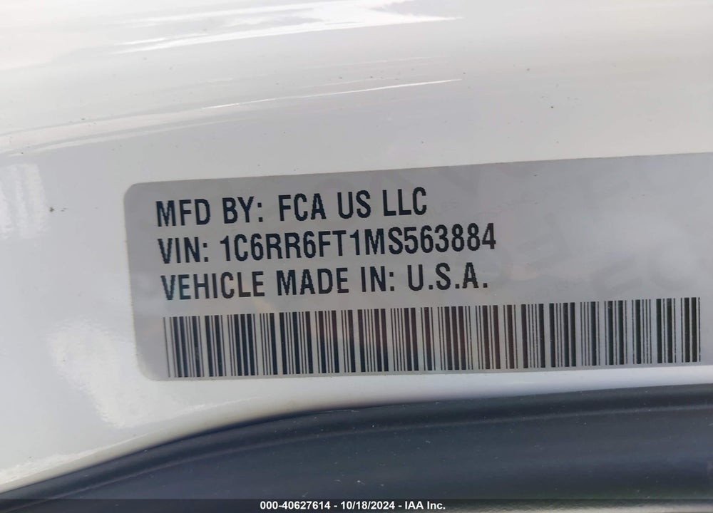2021 RAM 1500 CLASSIC VIN: 1C6RR6FT1MS563884