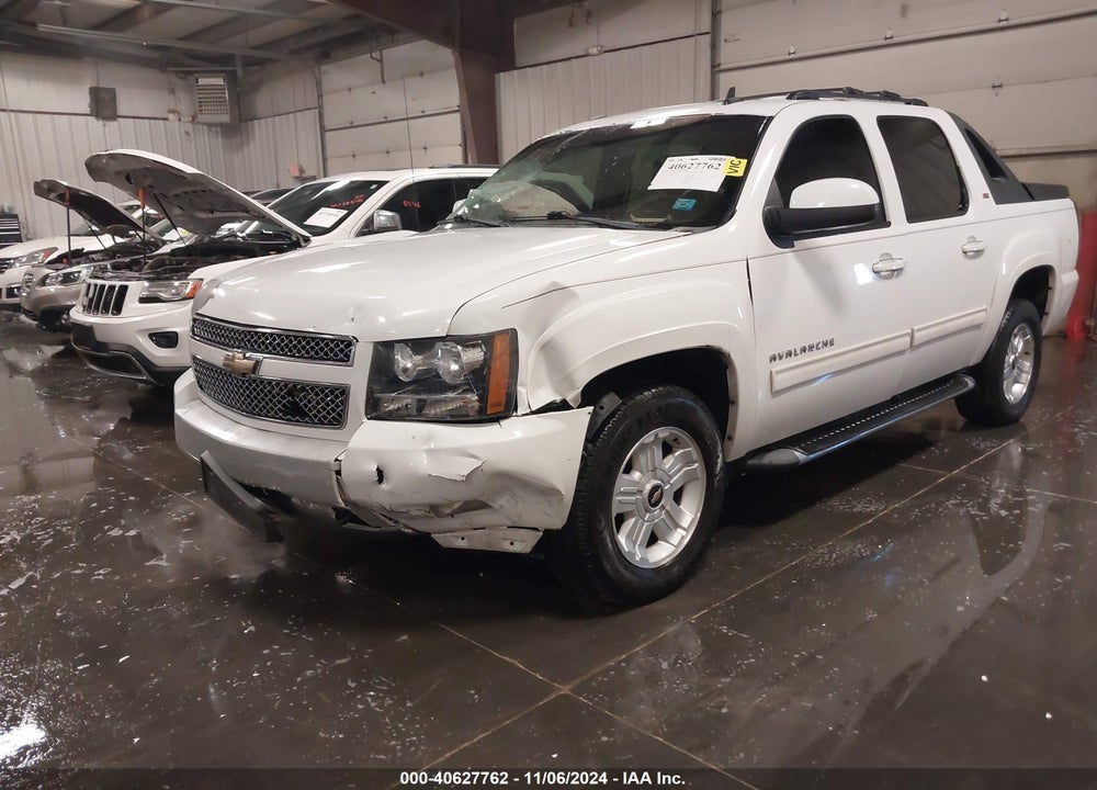 2011 CHEVROLET AVALANCHE 1500 LT1 VIN: 3GNTKFE36BG191412