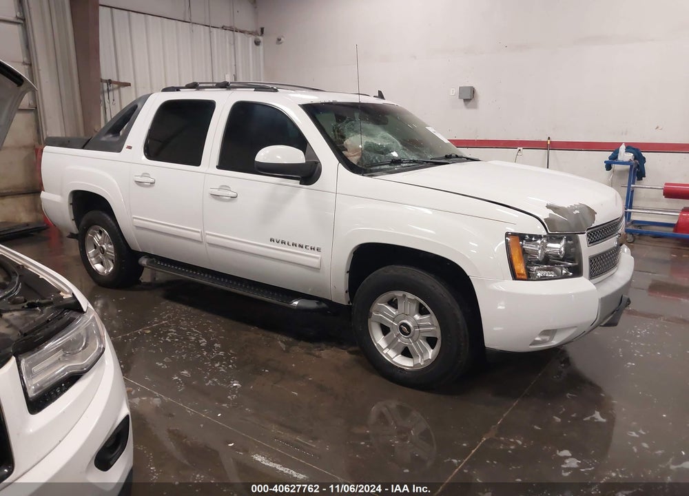 2011 CHEVROLET AVALANCHE 1500 LT1 VIN: 3GNTKFE36BG191412