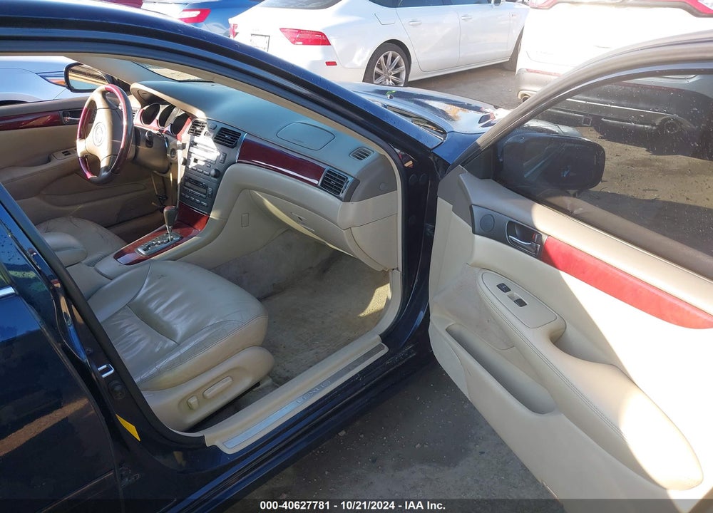 2003 LEXUS ES 300 VIN: JTHBF30G230101646