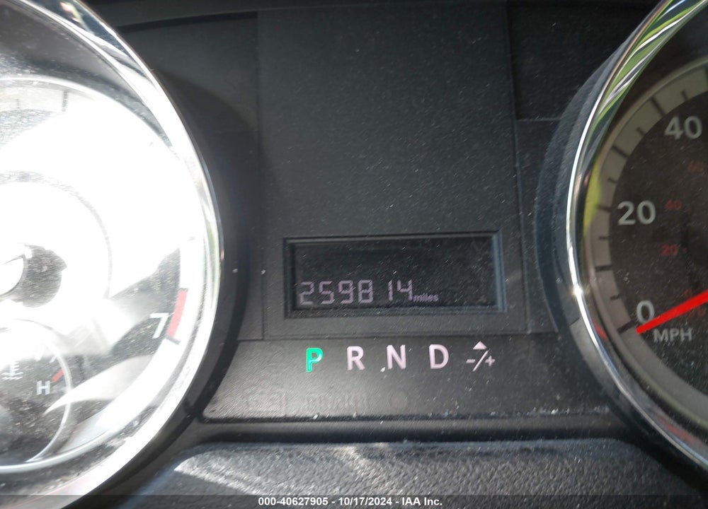 2011 DODGE GRAND CARAVAN EXPRESS VIN: 2D4RN4DG7BR738400