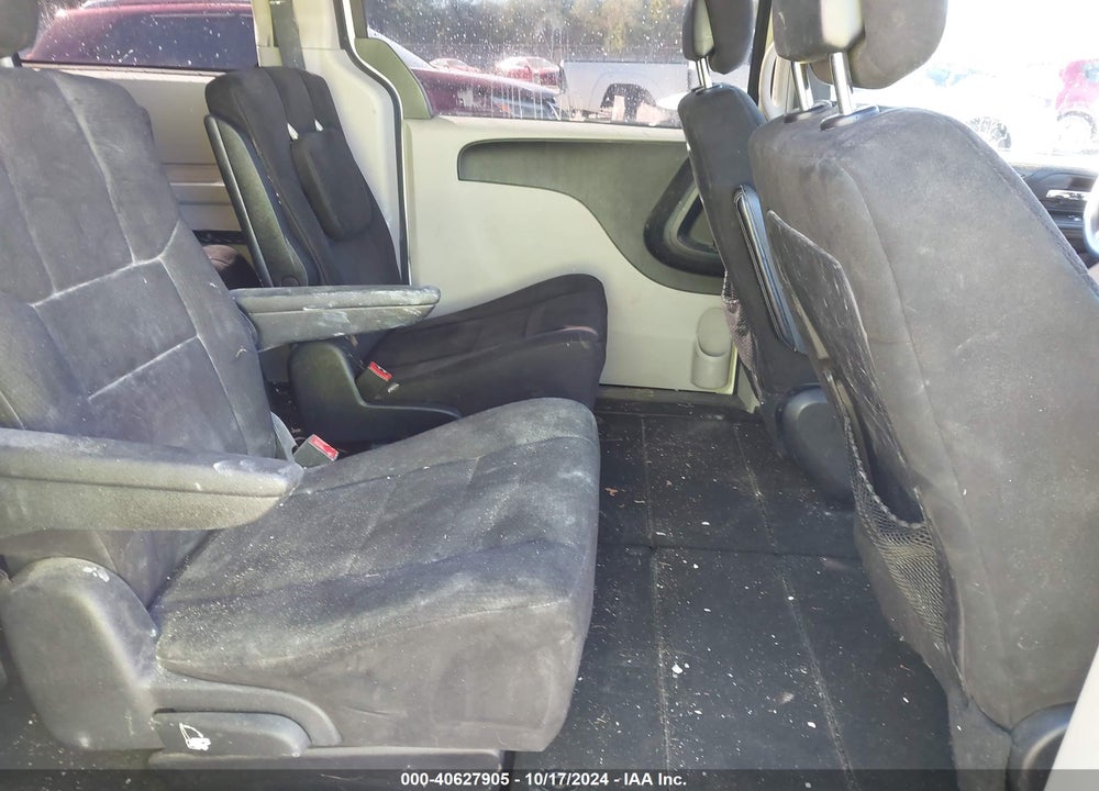 2011 DODGE GRAND CARAVAN EXPRESS VIN: 2D4RN4DG7BR738400