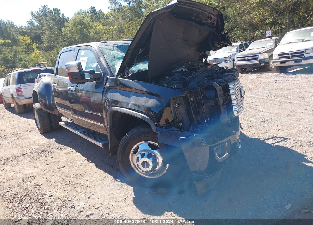 2015 GMC SIERRA 3500HD DENALI VIN: 1GT424E87FF524401