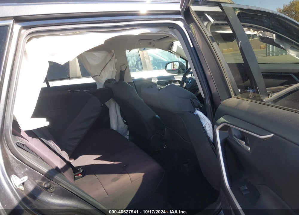 2021 TOYOTA RAV4 XLE VIN: 2T3P1RFVXMC178598