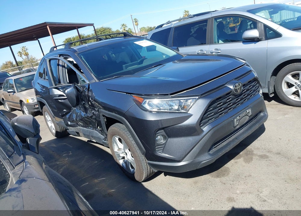 2021 TOYOTA RAV4 XLE VIN: 2T3P1RFVXMC178598