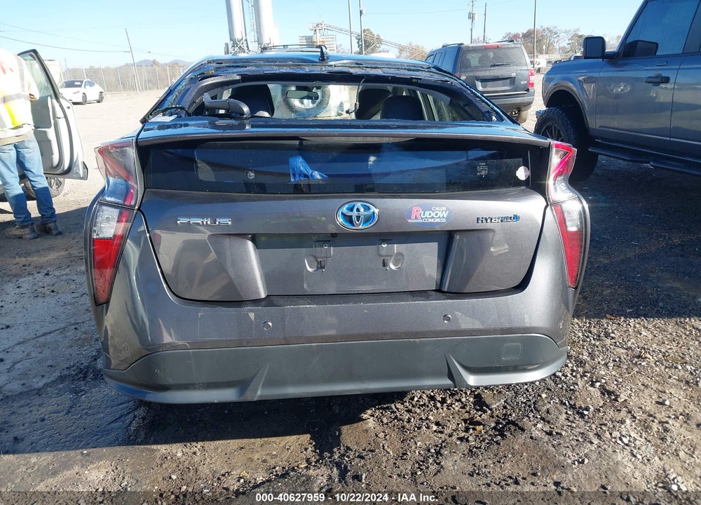 2018 TOYOTA PRIUS THREE TOURING VIN: JTDKARFU3J3552421