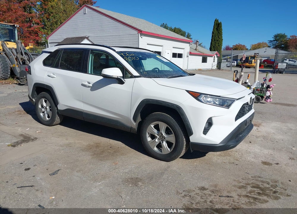 2021 TOYOTA RAV4 XLE VIN: 2T3W1RFV7MC118418