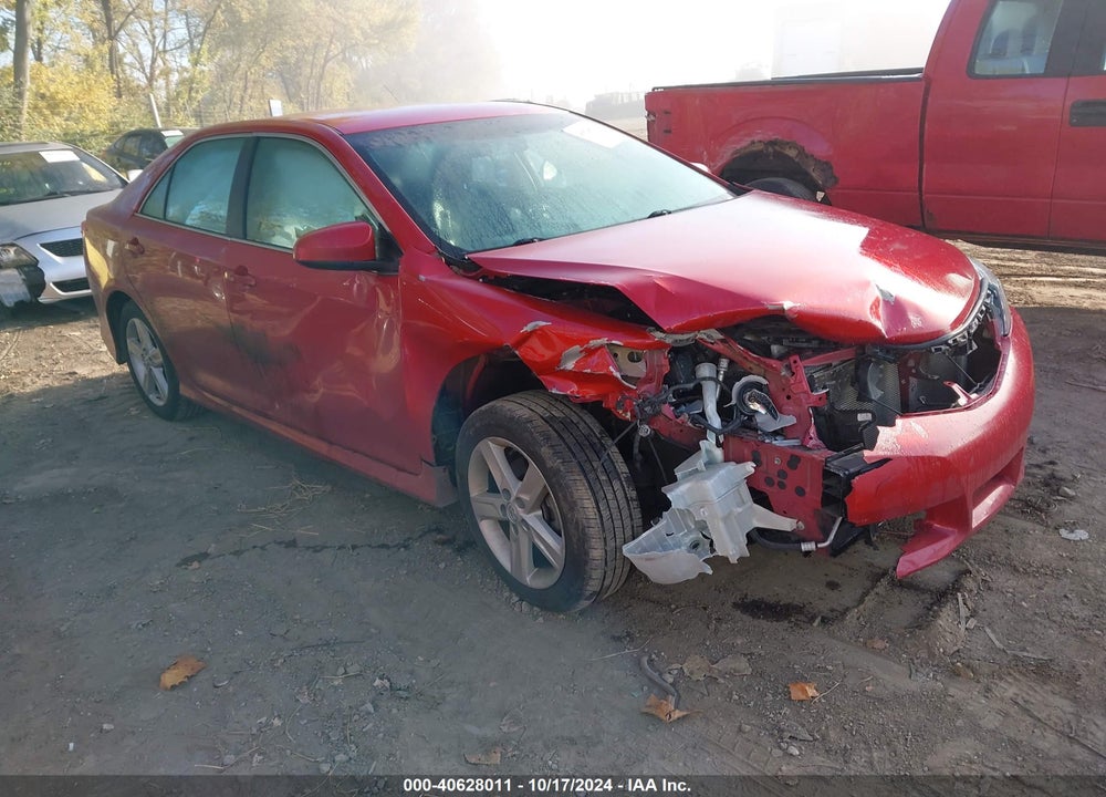 2014 TOYOTA CAMRY SE VIN: 4T1BF1FK6EU842357