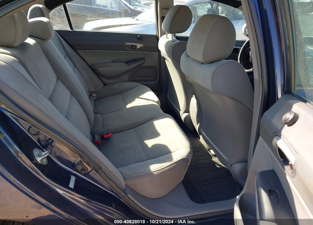 2010 HONDA CIVIC LX VIN: 2HGFA1E52AH514013