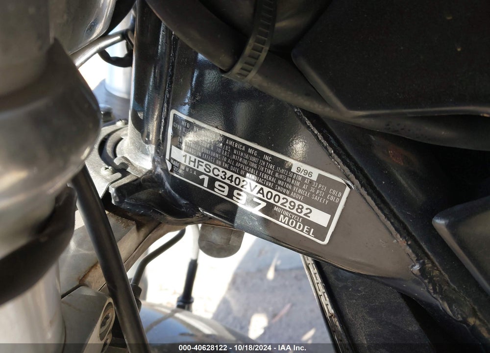 1997 HONDA GL1500 C/2 VIN: 1HFSC3402VA002982