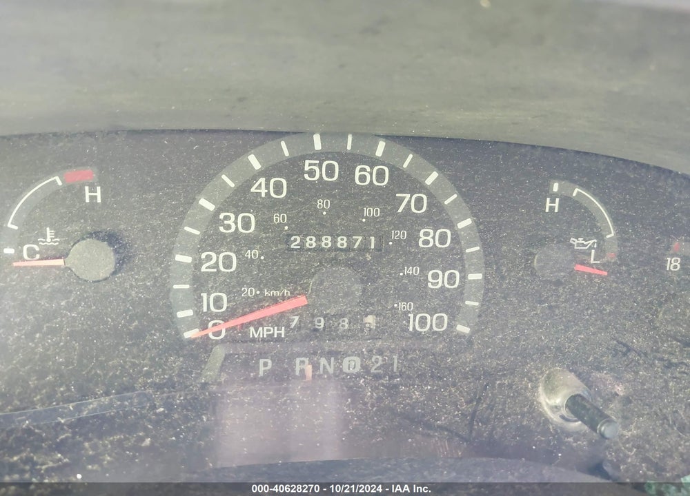 2003 FORD E-150 CHATEAU/XL/XLT VIN: 1FMRE11W13HC02025