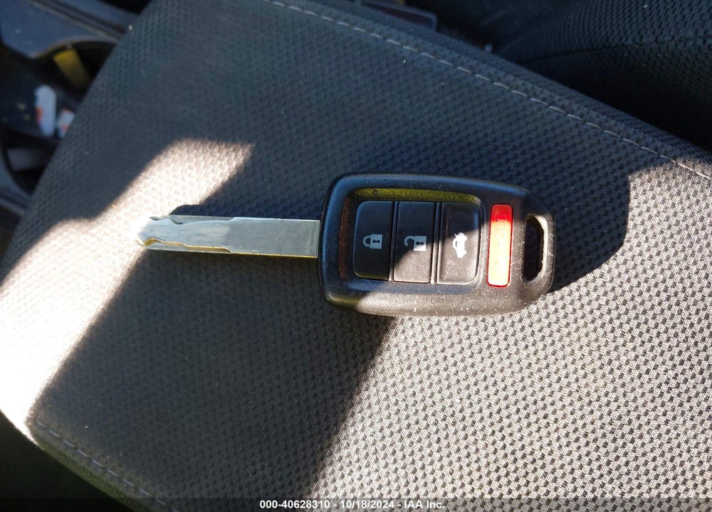 2015 HONDA CIVIC LX VIN: 19XFB2F55FE281733