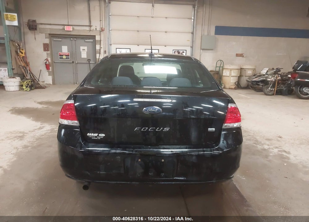 2011 FORD FOCUS SE VIN: 1FAHP3FN2BW172247